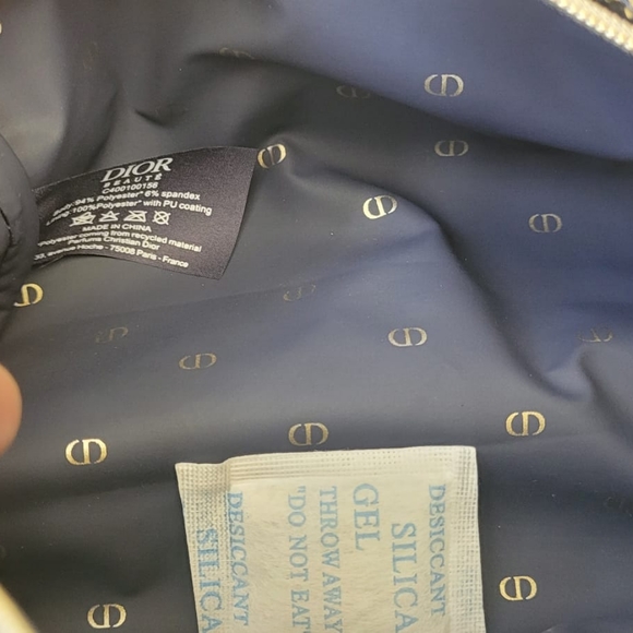 Dior pouch - Picture 9 of 14